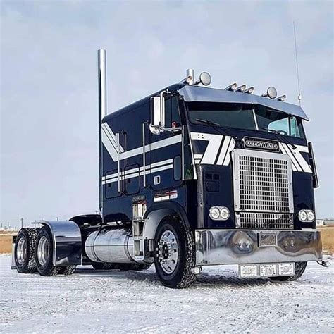 #Freightliner #cabover #freightlinercabover #cdl #Freightshaker #caboverporn #cdlhunter ...