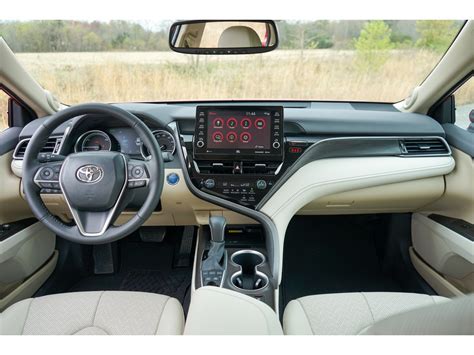 2023 Toyota Camry Hybrid Pictures: | U.S. News