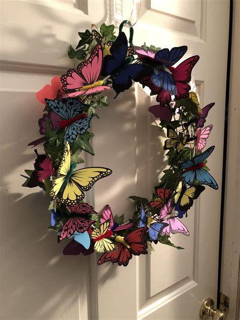 Butterfly wreath | Butterflies wreath, Diy crafts, Halloween wreath