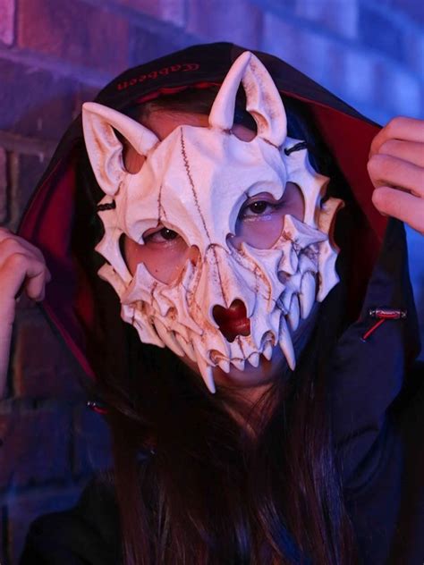 Therian Wolf Skull Mask Black / White / Luminous Resin Mask for Cosplay ...