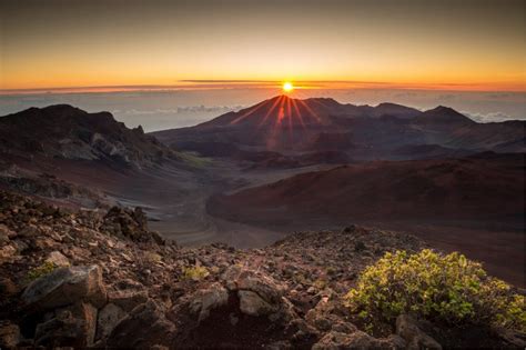 How to Catch the Sunset atop Maui’s Haleakalā Volcano