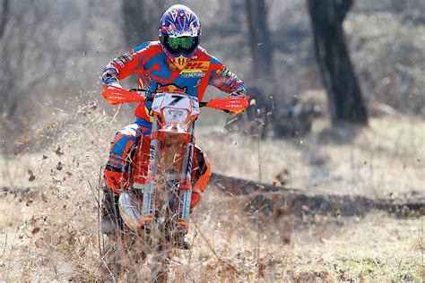 KTM Enduro Racing Team Is Ready For 2017 Season - autoevolution