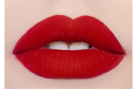 How to Wear the Matte Red Lipstick this Winter