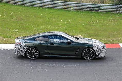 Facelifted 2023 BMW 8 Series Caught Testing With New Infotainment ...