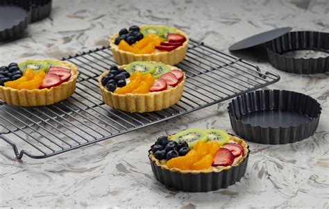 Gourmia GPA9375 Mini Tart Pans with Removable Bottom - 6 Pack, 5" Diameter, 1" Depth - Non Stick ...