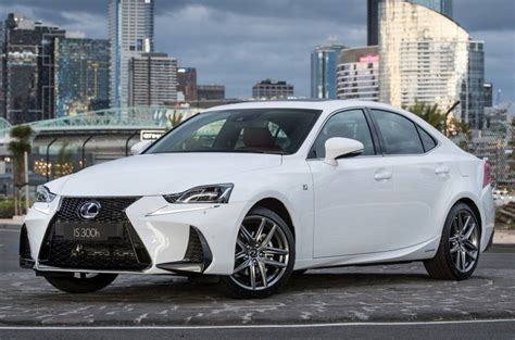 2020 Lexus IS F SPORT HYBRID Price & Specifications | CarExpert