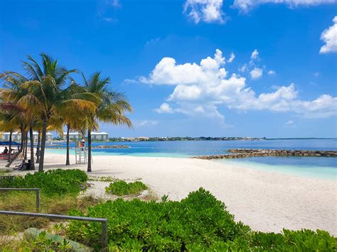 The 12 Best Beaches in Nassau, The Bahamas (Incl. Photos) - Sandals