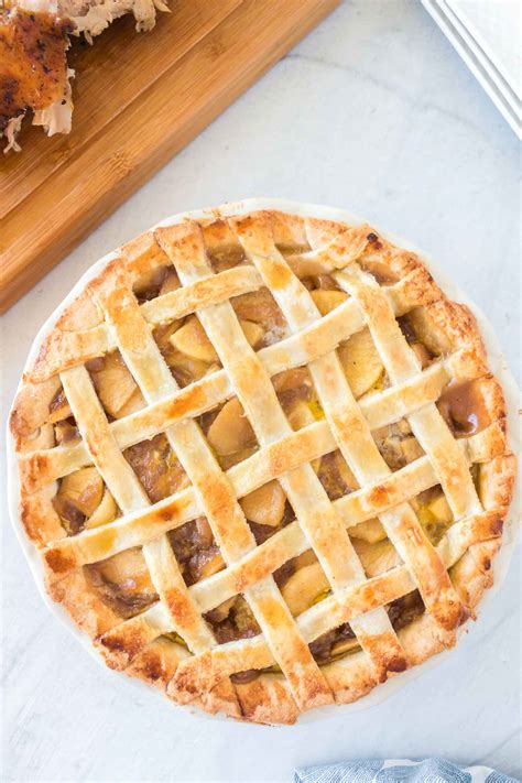 The Best Apple Pie Recipe Ever | HappyMoneySaver