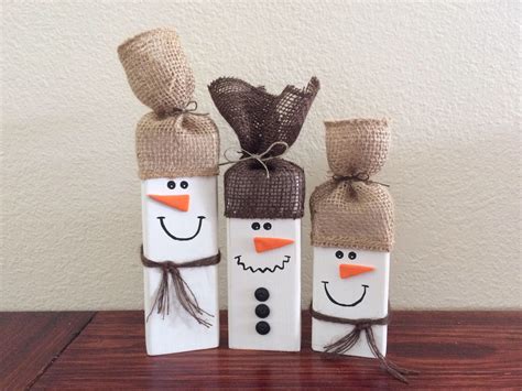 Set of 3 Rustic Wooden Snowmen Rustic Christmas Decor | Etsy in 2021 | Snowman decorations, Wood ...