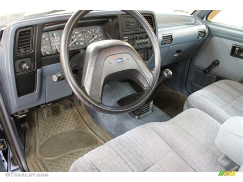 1990 Ford Ranger XLT Regular Cab interior Photo #53710527 | GTCarLot.com