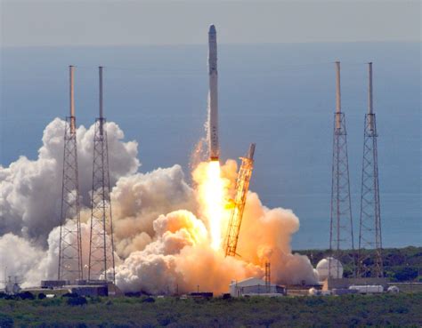 SpaceX Will Try Its Next Rocket Landing on Solid Ground