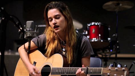 89.7 WTMD Session with Lauren Ruth Ward - "Travel Man" - YouTube