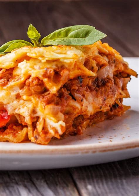 Easy Beef and Ricotta Lasagna