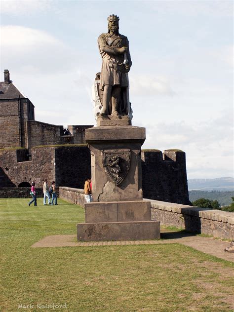 Monument Of The Moment - Robert The Bruce Statue Stirling - Cludgie ...