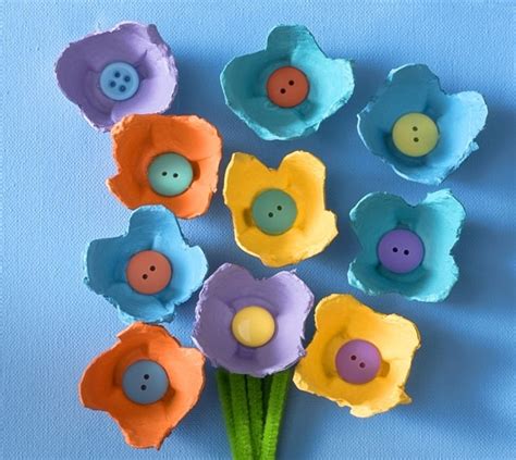 Make These Cheerful Egg Carton Flowers for Mom! - thegoodstuff