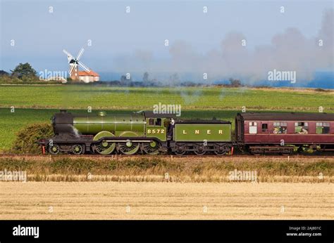 Lner b12 8572 steam locomotive hi-res stock photography and images - Alamy