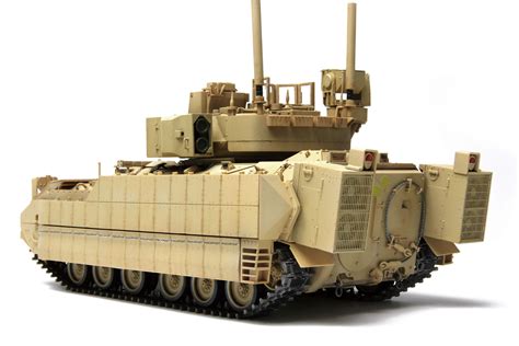 Buy Meng 1:35 Scale "US M2a3 Bradley w/Busk III IFV Full Interior ...