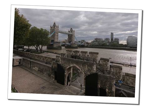 15 Amazing Things To See and Top Tips for Visiting the Tower of London - Sue Where Why What