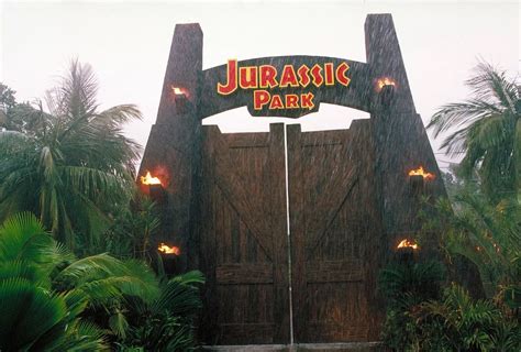 Relatively unseen images of Jurassic Park, behind the scenes in 1993 - Mirror Online