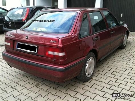 1994 Volvo 440 Automatic GL - Car Photo and Specs