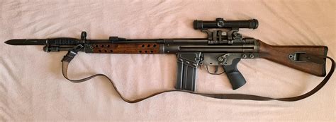 Hello so my LCT G3 battle rifle is now complete! It is impossible not to love guns made from ...