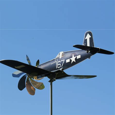 Corsair F4U - maxFlite-Gardenfighters