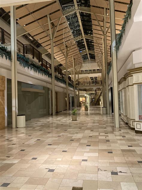 Exton Square Mall, PA : r/AbandonedRetail