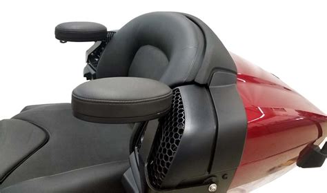 RIVCO Passenger Armrests For Yamaha® Star Venture Transcontinental