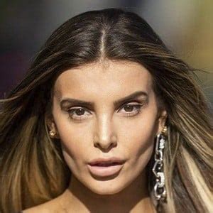 Hana Giraldo - Age, Family, Bio | Famous Birthdays