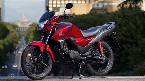 2021 Honda CB125F | 125cc Full-Size Motorcycle | Honda UK