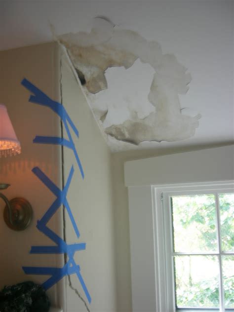 How to Repair Old Plaster Walls