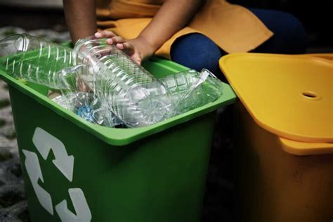 Contoh Daur Ulang Sampah Plastik Beserta Caranya