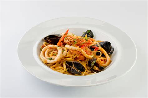 Linguine seafood stock photo. Image of appetizer, marinara - 31700834