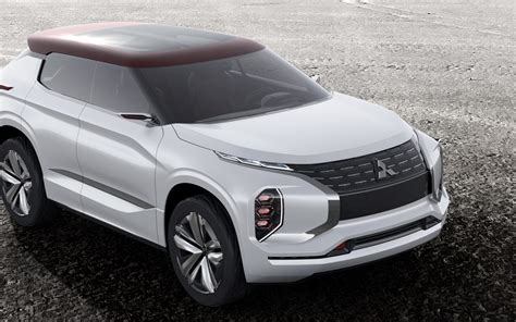 Mitsubishi unveils new plug-in hybrid SUV with ~75 miles of range: GT-PHEV - Electrek