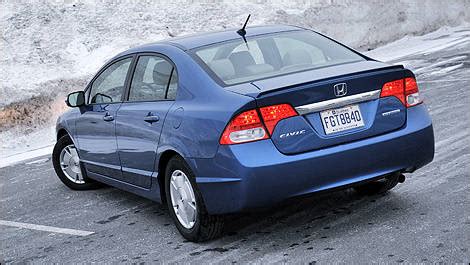 2011 Honda Civic Hybrid Review Editor's Review | Car Reviews | Auto123