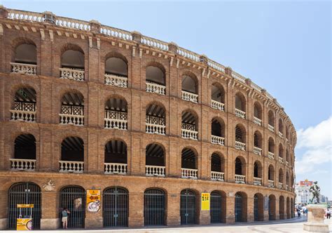 Archivo:Plaza de toros, Valencia, España, 2014-06-30, DD 126.JPG - Wikipedia, la enciclopedia libre