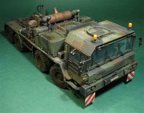 Model Kits Collection: Trumpeter 1:35 Faun SLT-56 Tank Transporter