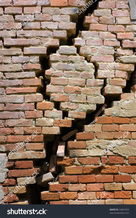 Large Crack In The House In Ruins - Wall Of House Destroyed During Earthquake Stock Photo ...