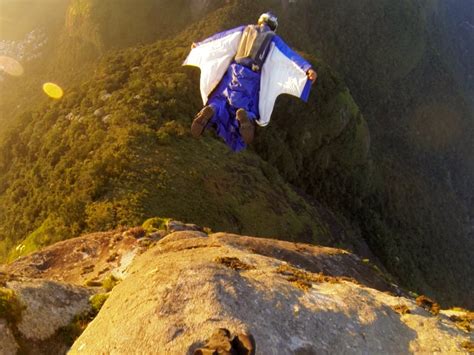 Wingsuit Base Jumping Red Bull