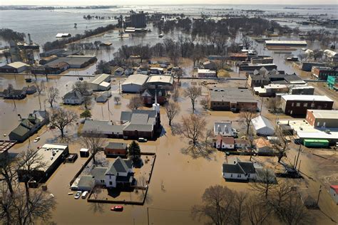 The Pic of the Day: Flooding continues to cause devastation across Midwest | SOFREP