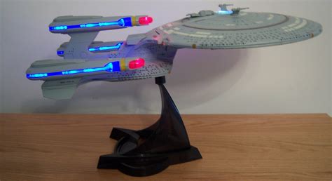 The Collective: Reviews Of Diamond Select Enterprise D Toys – TrekMovie.com