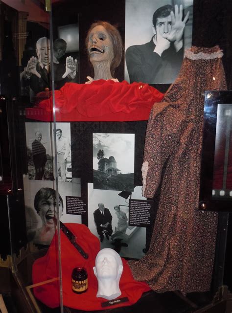 Hollywood Movie Costumes and Props: Norman Bates mother's mummified head and more Psycho props ...