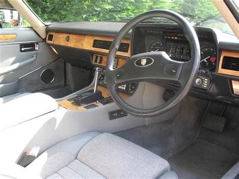 Cars World: Jaguar XJS interior