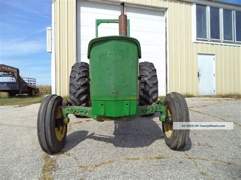 John Deere 2030 Utility Tractor