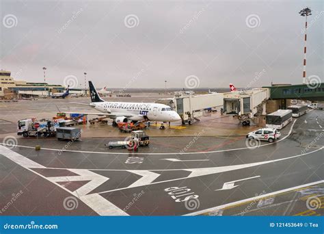 Milan-Malpensa airport editorial stock image. Image of star - 121453649