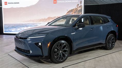 2025 Toyota Crown Signia hybrid SUV debuts at L.A. Auto Show | Winnipeg Sun