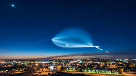 A Remarkable Timelapse of the SpaceX Falcon 9 Rocket Launch | Colossal