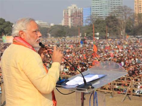 Live: Narendra Modi rally in Kolkata - Oneindia News