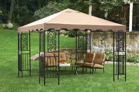 20 Beautiful Yards With Outdoor Canopy Designs