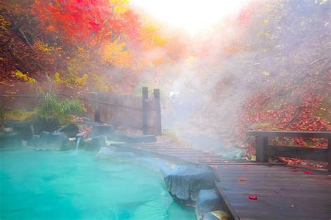 12 Breathtaking Onsen Resorts To Visit This Autumn - Savvy Tokyo